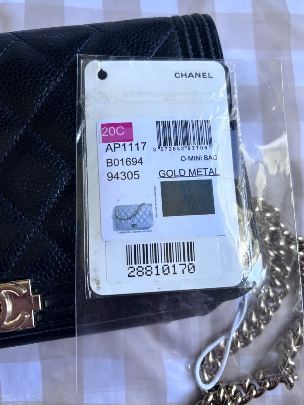 CHANEL wallet chain